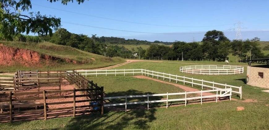 Fazenda/Sítio à Venda por R$ 2.500.000