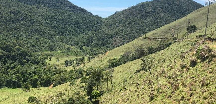 Fazenda/Sítio com 1 Quarto e 2 banheiros à Venda por R$ 8.500.000