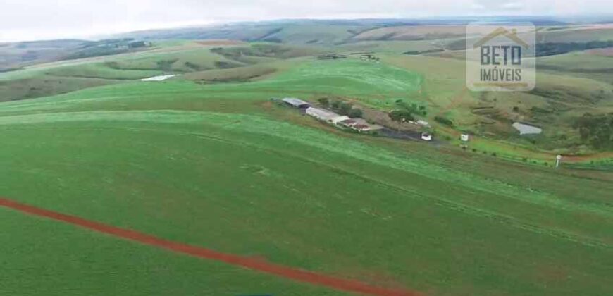 Fazenda c/ Barragens, Pastos e Lavouras Total de 2300 hectares | Araxá/ MG