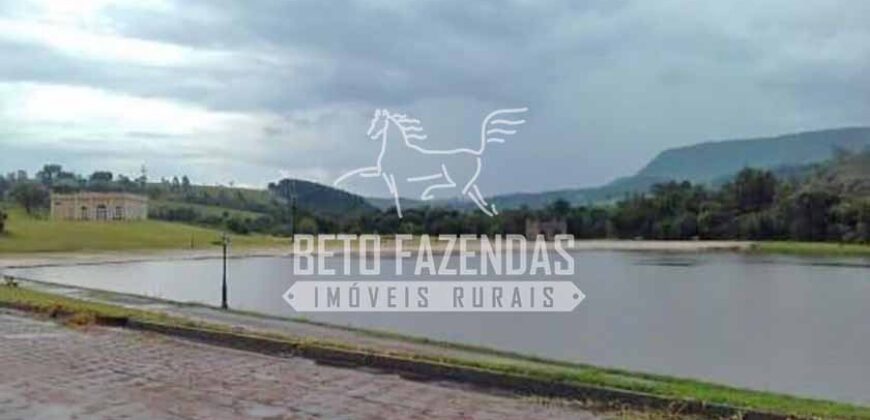 Fazenda Cinematográfica à Venda 2.662 has com Cinema, 20 Suítes e Muito Mais | Botucatu/SP