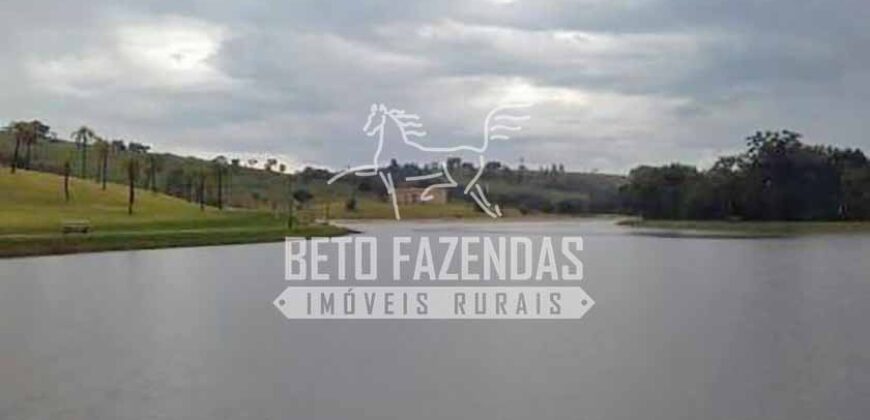 Fazenda Cinematográfica à Venda 2.662 has com Cinema, 20 Suítes e Muito Mais | Botucatu/SP